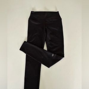 Alo Leggings